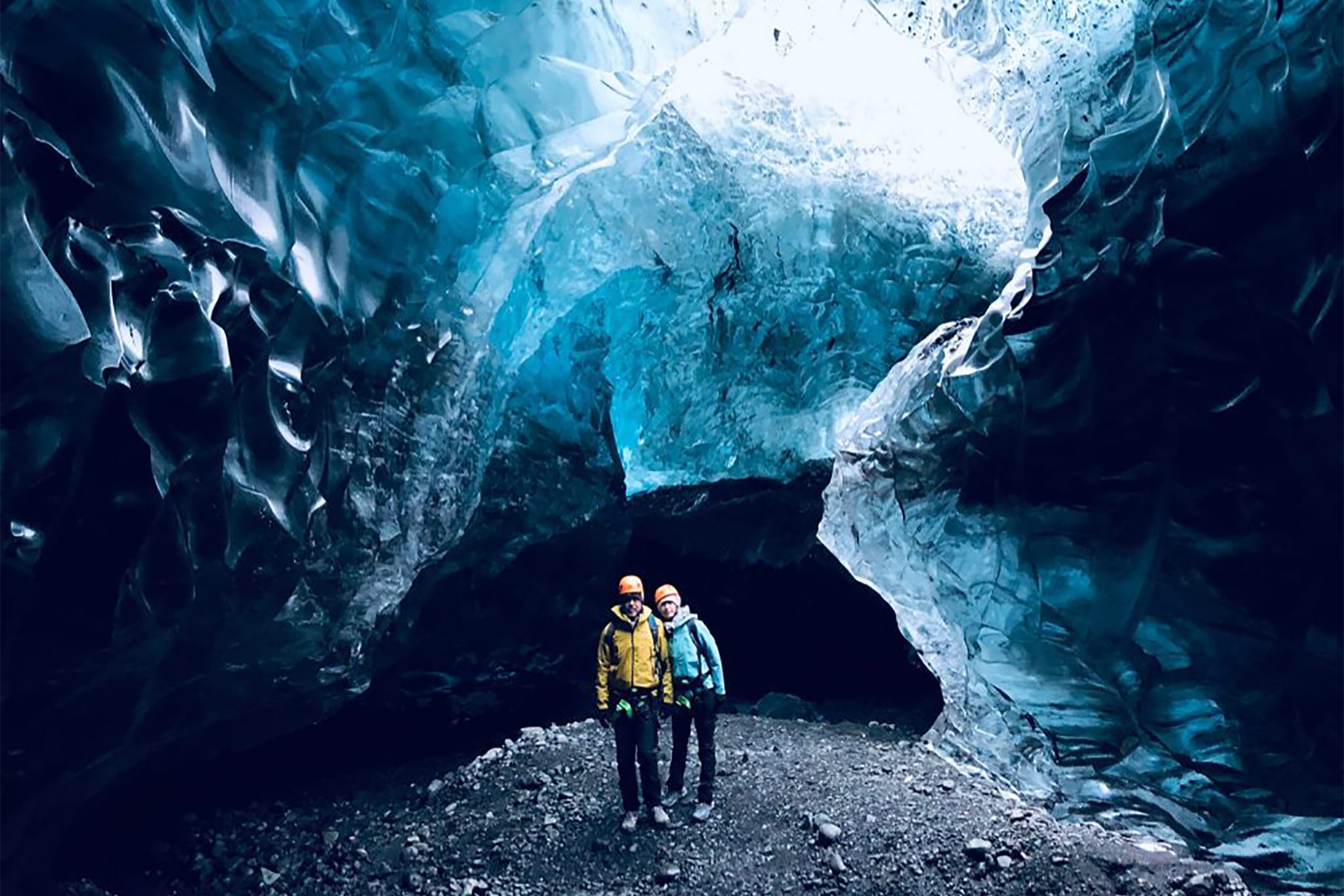 Jökulsárlón Glacier Lagoon & Ice Cave Experience 2 Days Iceland FlashpackerConnect